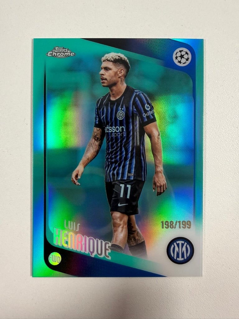 131 Luis Henrique /199 Aqua Topps Chrome 2025-26, Verzamelen, Sportartikelen en Voetbal, Ophalen of Verzenden, Nieuw, Buitenlandse clubs