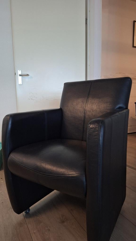 5 comfortabele zwarte leren eetkamer stoelen, Ophalen, Modern, Comfortabel, Gebruikt, Twee