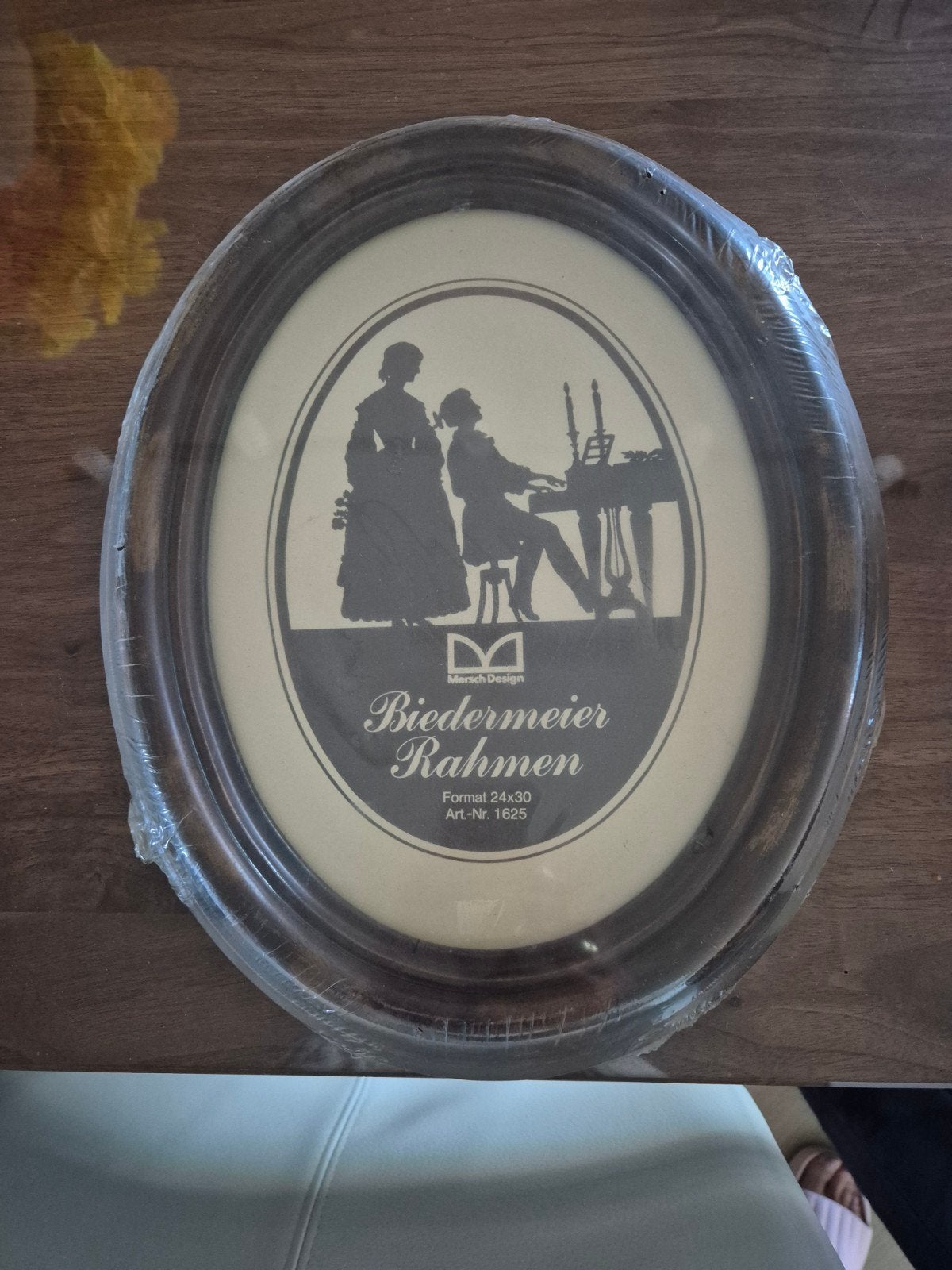 Ovale Biedermeier fotolijst 24x30 cm, Bruin, Nieuw, Ophalen of Verzenden, Fotolijst