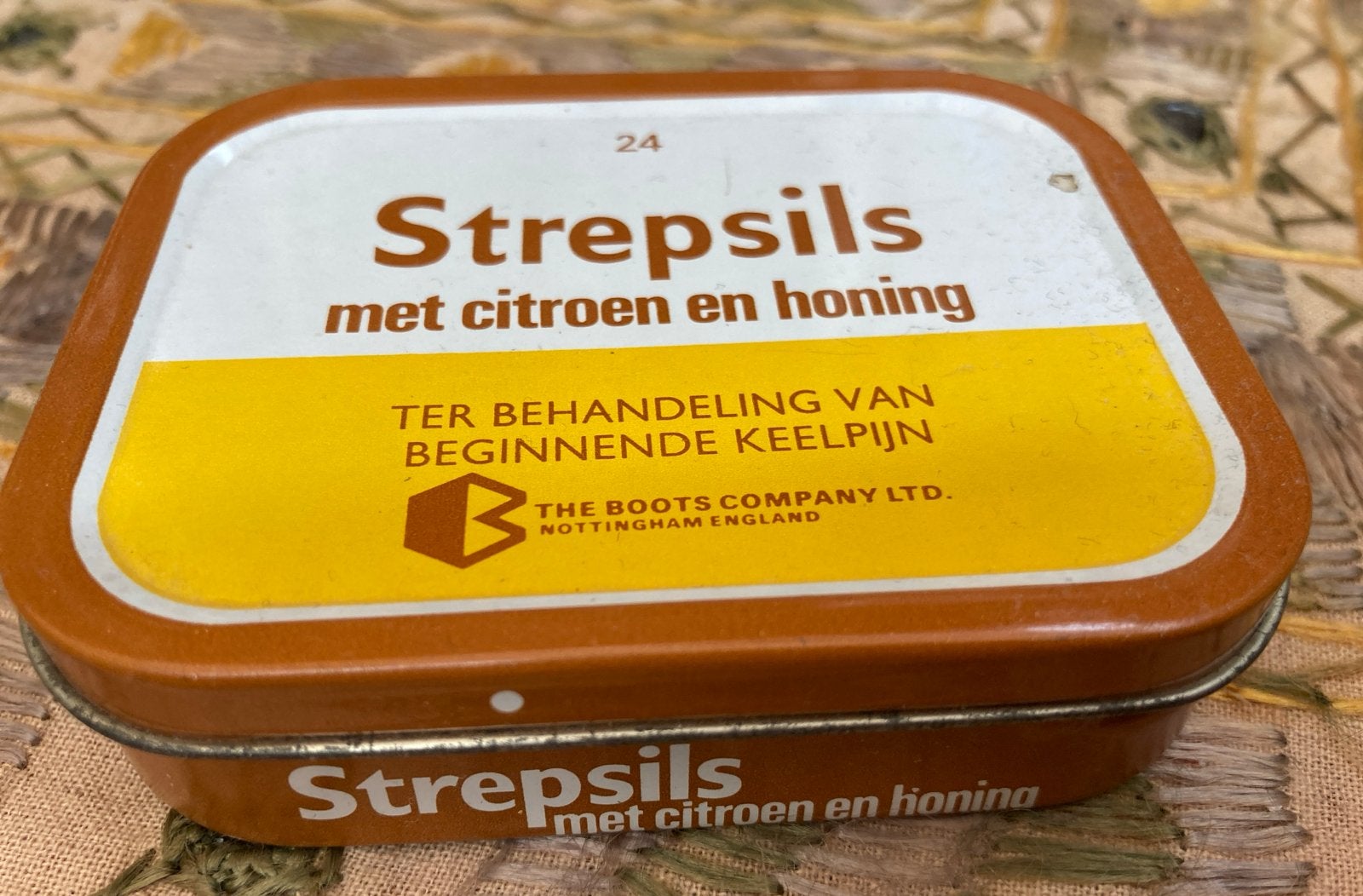 Vintage Strepsils blikje met citroen en honing, Verzamelen, Ophalen of Verzenden, Gebruikt, Overige, Overige merken
