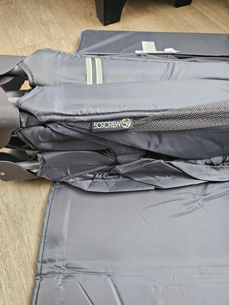 509CREW Reiswieg/Campingbedje met Matras en Hoeslakens, Kinderen en Baby's, Kinderkamer | Bedden, Zo goed als nieuw, Minder dan 140 cm