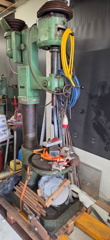 MOES kolomboormachine, Ophalen, Gebruikt, Kolomboormachine