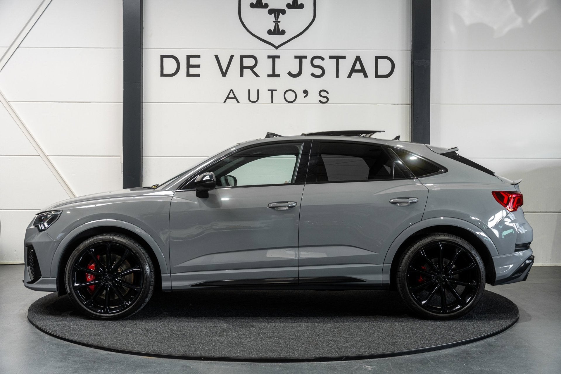 Audi Q3 Sportback TFSI RS VOL PANO B&O, Auto's, Audi, Automaat, Gebruikt, Met garantie (alle), Bedrijf