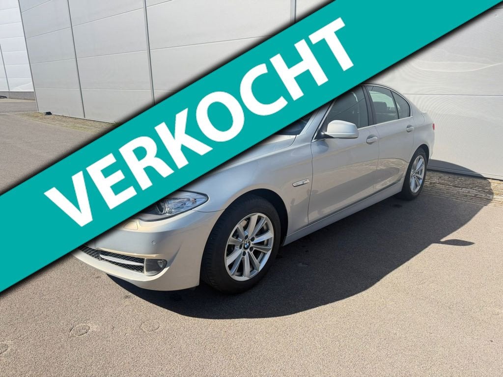 BMW 5-serie 520i High Executive | Weinig KM | NAP, Auto's, BMW, Bedrijf, Te koop, 5-Serie, ABS, Achteruitrijcamera, Airbags, Airconditioning