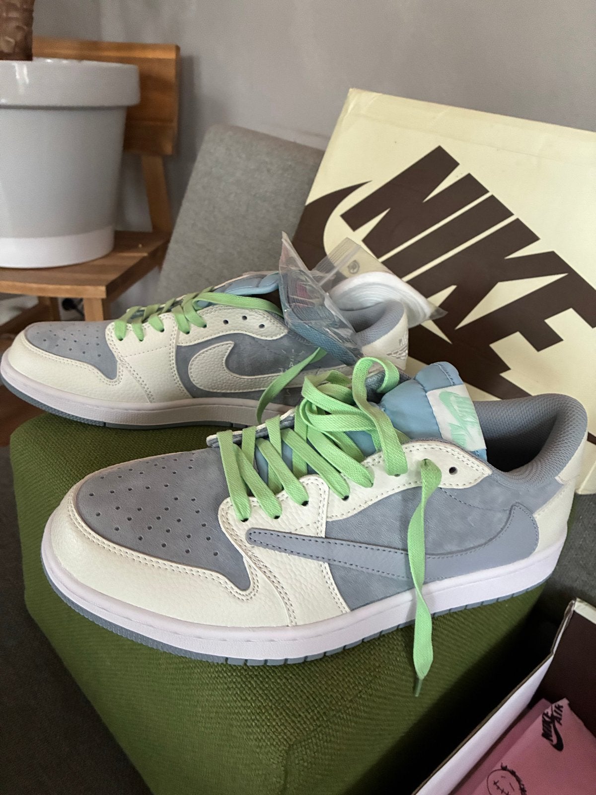 Nike Air Jordan 1 Low OG SP Travis Scott x Fragment, Ophalen of Verzenden, Nieuw, Overige kleuren, Sneakers of Gympen