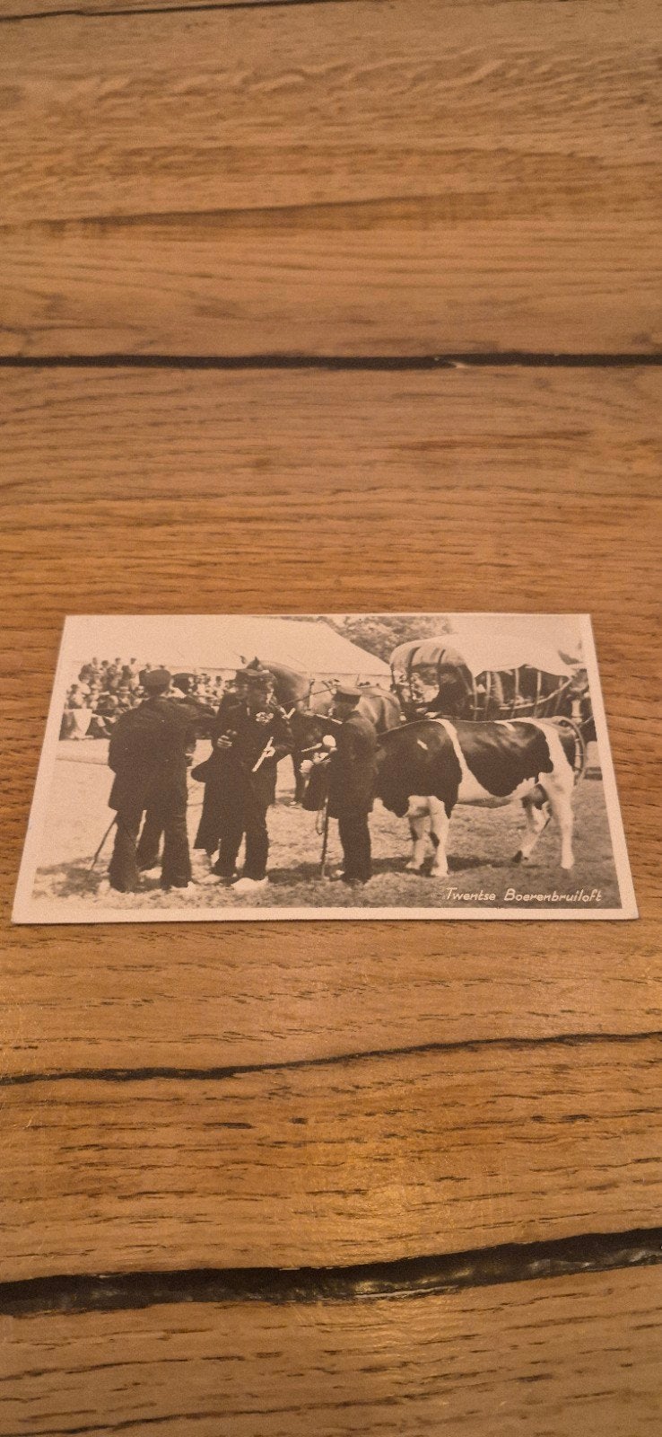 Oude ansichtkaart Twentse Boerenbruiloft - Gelopen 1931, Ophalen of Verzenden