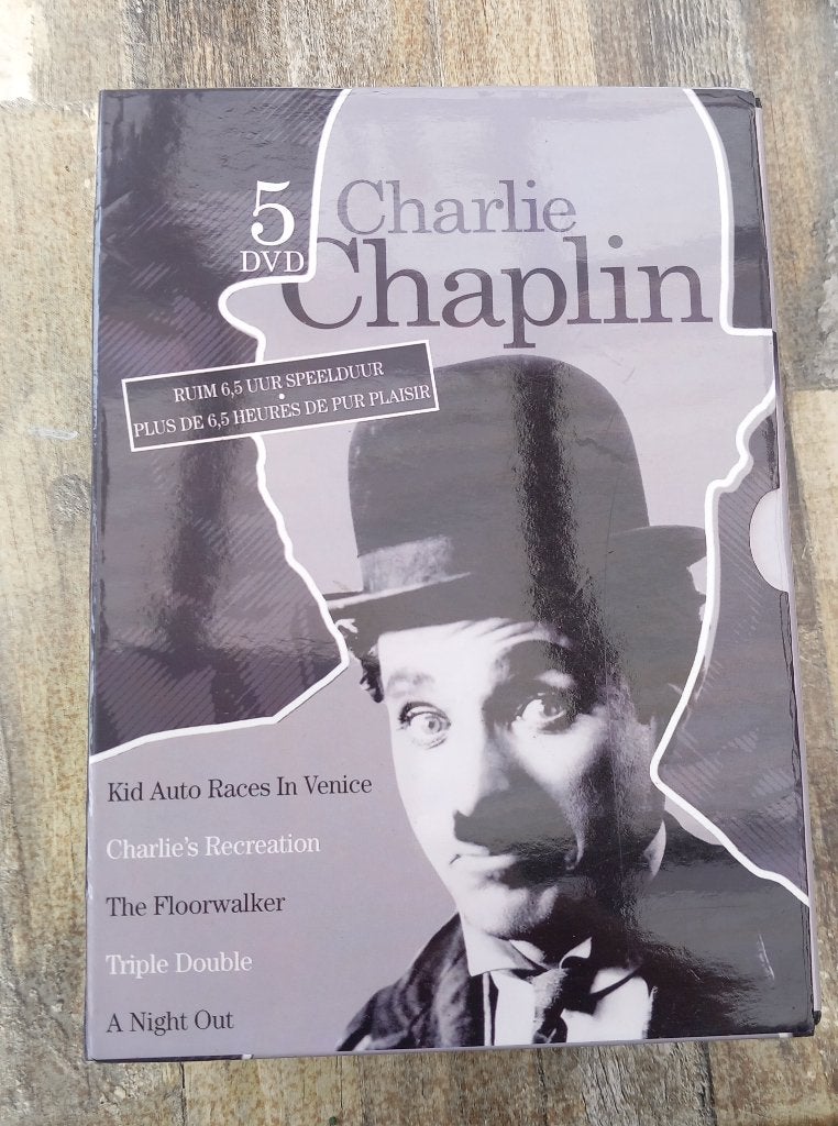 Charlie Chaplin dvd-box - 5 stuks in nieuwstaat, Alle leeftijden, Nederlands, Ophalen of Verzenden, Zo goed als nieuw