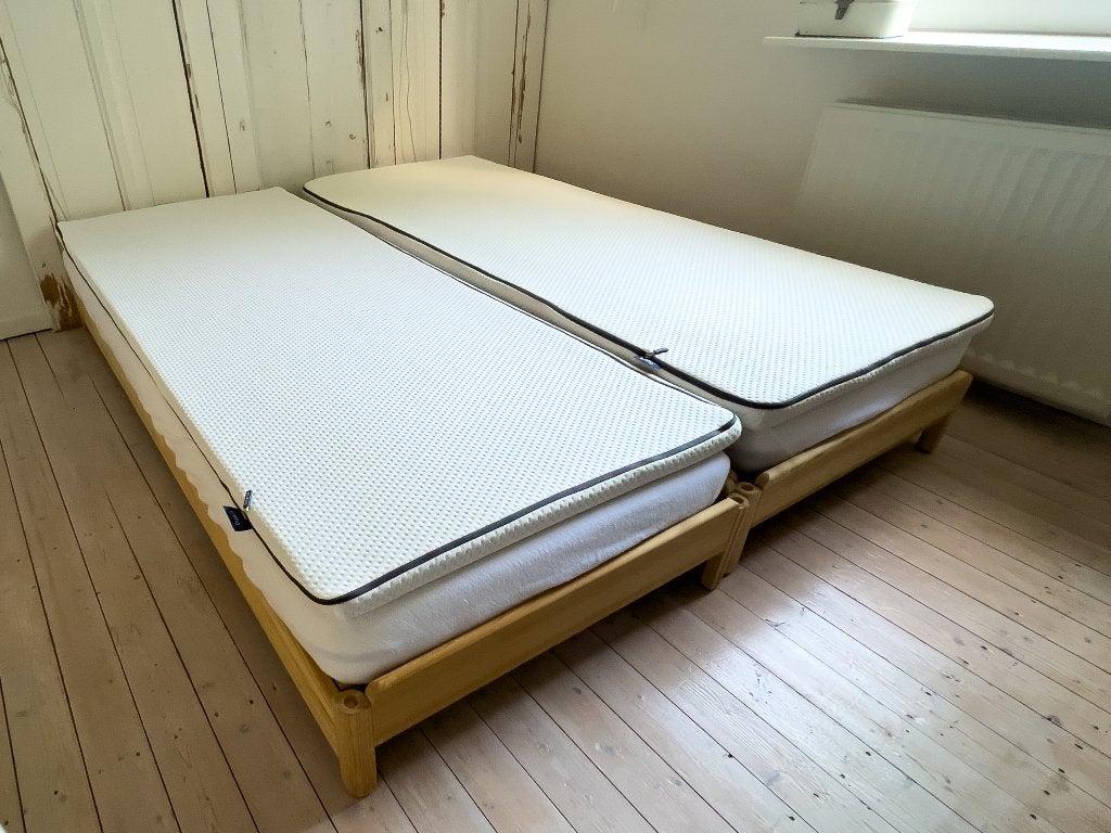 IKEA UTÅKER stapelbed incl. 2 matrassen en 2 emma toppers, Ophalen, Gebruikt, Overige kleuren, Tweepersoons