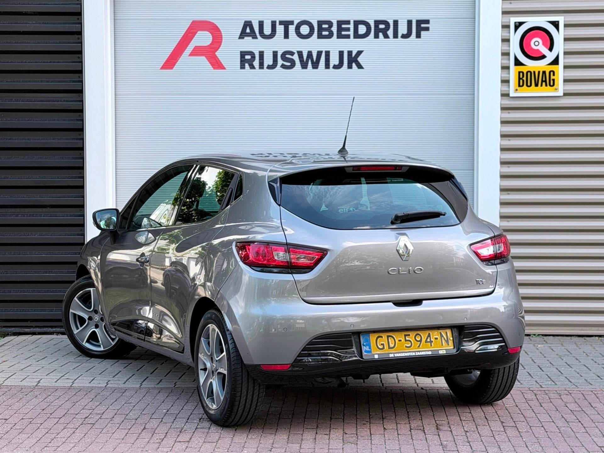 Renault Clio 0.9 TCe ECO Night&Day Navi/Airco, Auto's, Renault, Voorwielaandrijving, 540 kg, Origineel Nederlands, Handgeschakeld