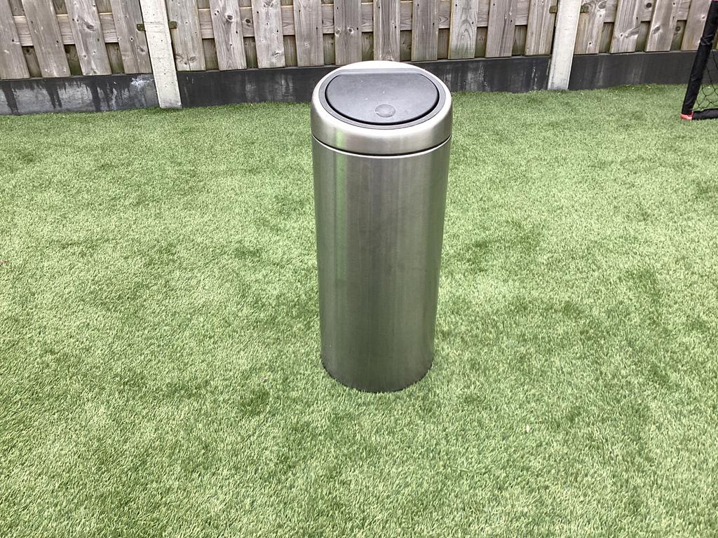 Vuilnisbak, Ophalen, Zo goed als nieuw, Rvs, 50 tot 75 cm