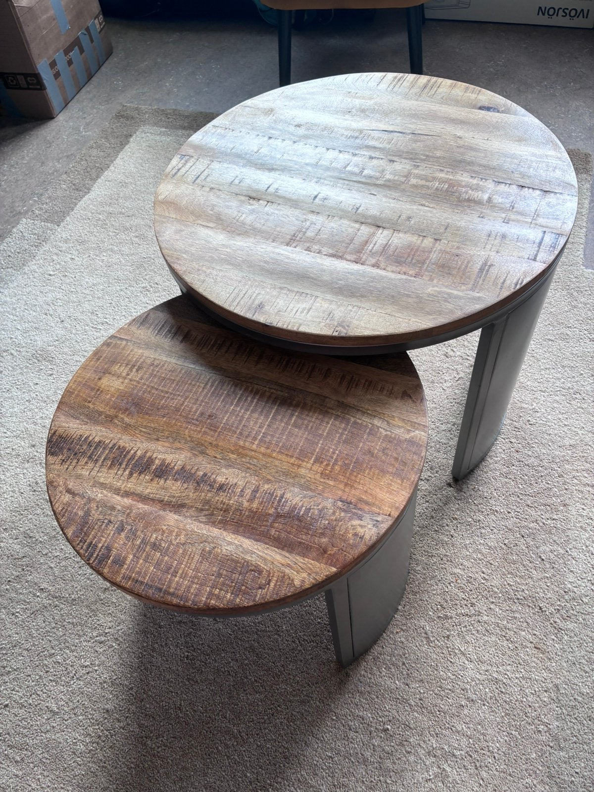 LABEL51 Salontafel Set Bunch - Rough - Mangohout - Rond, Huis en Inrichting, Ophalen, Rond, 50 tot 100 cm, Zo goed als nieuw