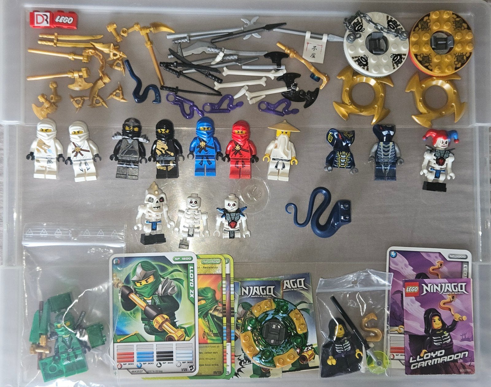 LEGO Ninjago lot: Minifigures, Spinners en Wapens., Kinderen en Baby's, Inclusief minifiguren, Lego, Ophalen of Verzenden, Zo goed als nieuw