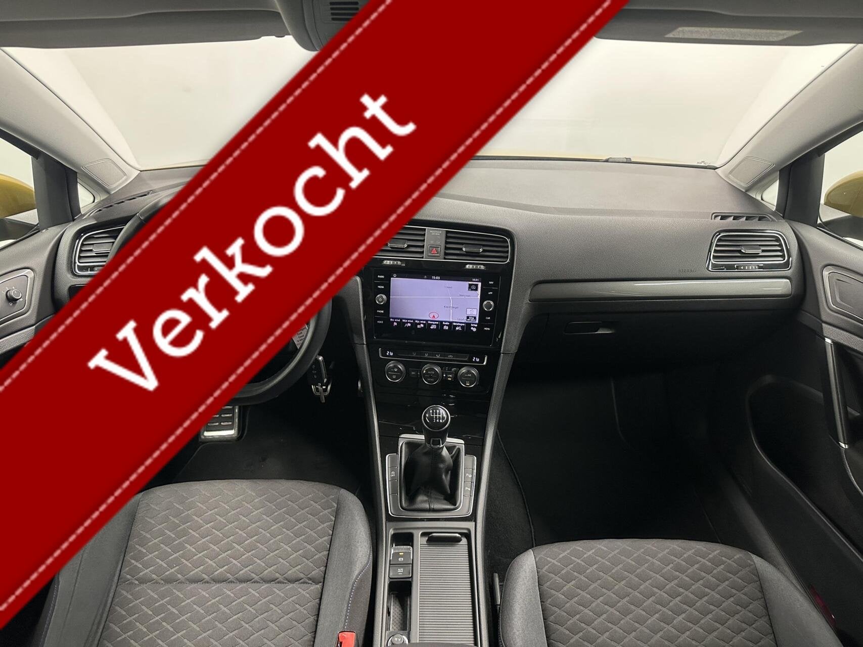 Volkswagen Golf 1.0 TSI Join CAMERA ECC NAVI ADAPTIVE CRUISE, Auto's, Stof, Gebruikt, Euro 6, Met garantie (alle)