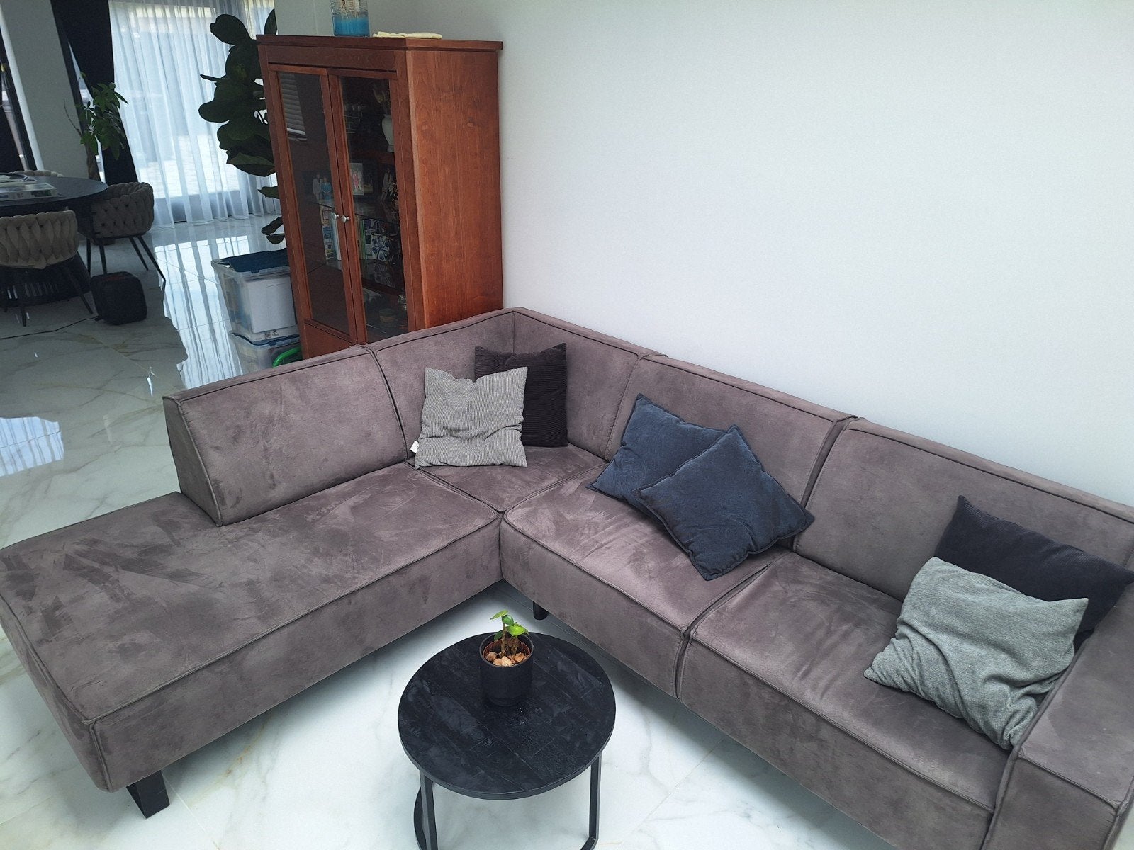 Moderne Hoekbank - Comfortabel en Stijlvol, Ophalen, 250 tot 300 cm, Hoekbank, 75 tot 100 cm