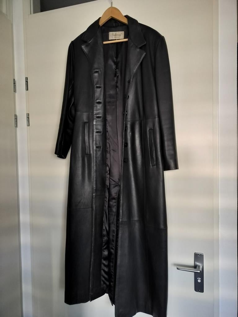 Lange zwarte leren jas in goede staat, Kleding | Dames, Jassen | Winter, Ophalen, Gedragen, Maat 38/40 (M), Zwart