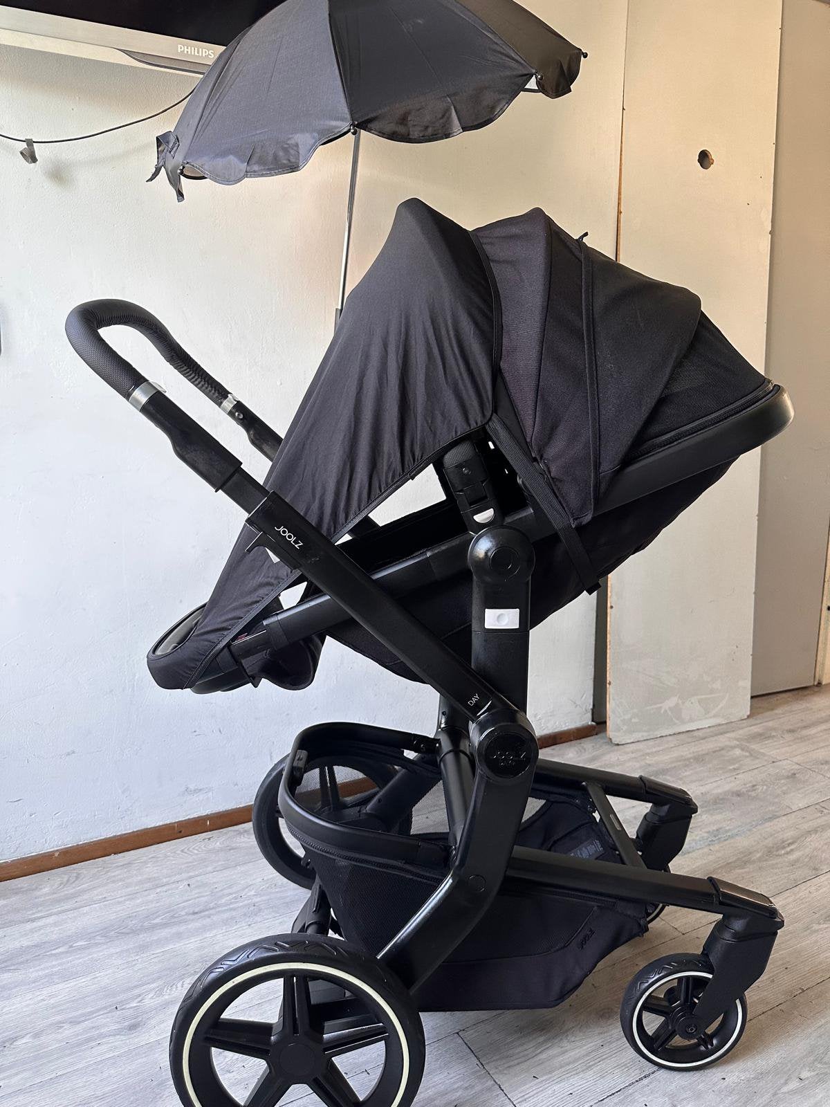 Joolz Day 5 in1 black zwart + 360 omkeerbare Peuterstoel!!!!, Zo goed als nieuw, Combiwagen, Met autostoeltje, Ophalen