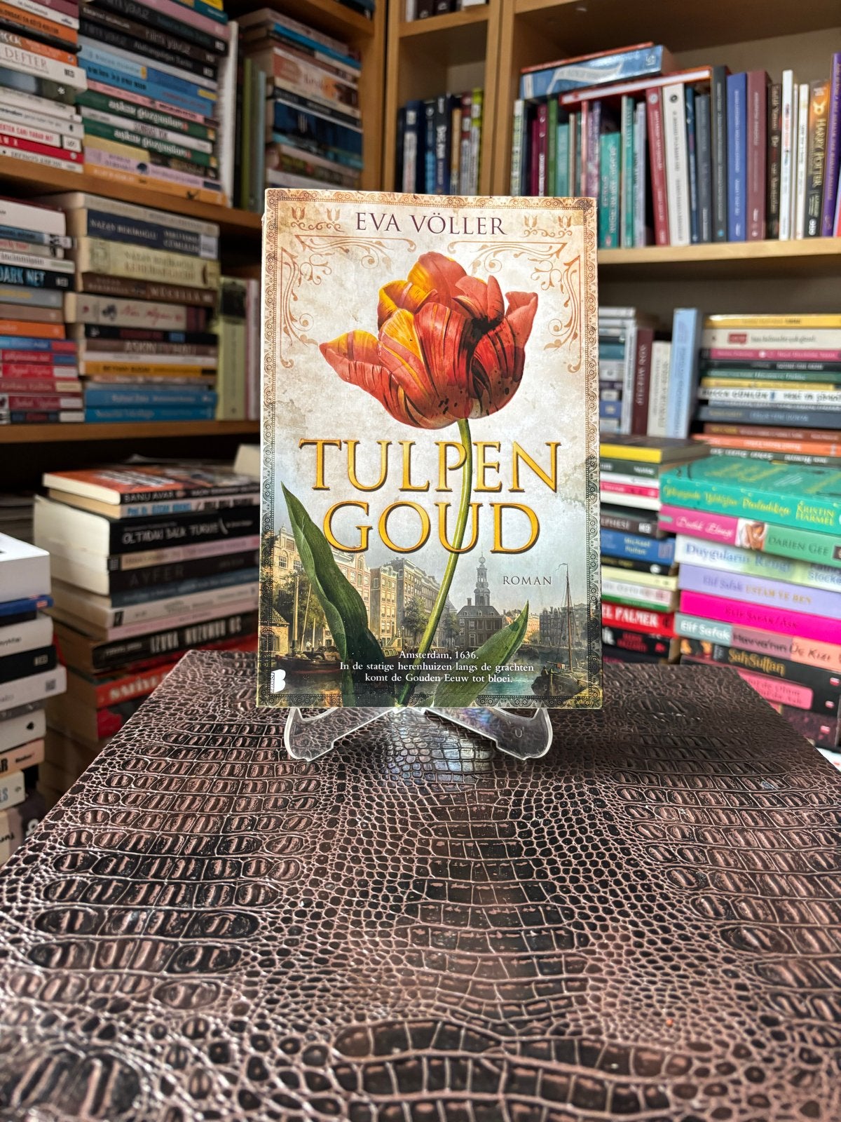 Tulpen Goud - Historische roman van Eva Völler, Ophalen of Verzenden, Zo goed als nieuw, Europa overig