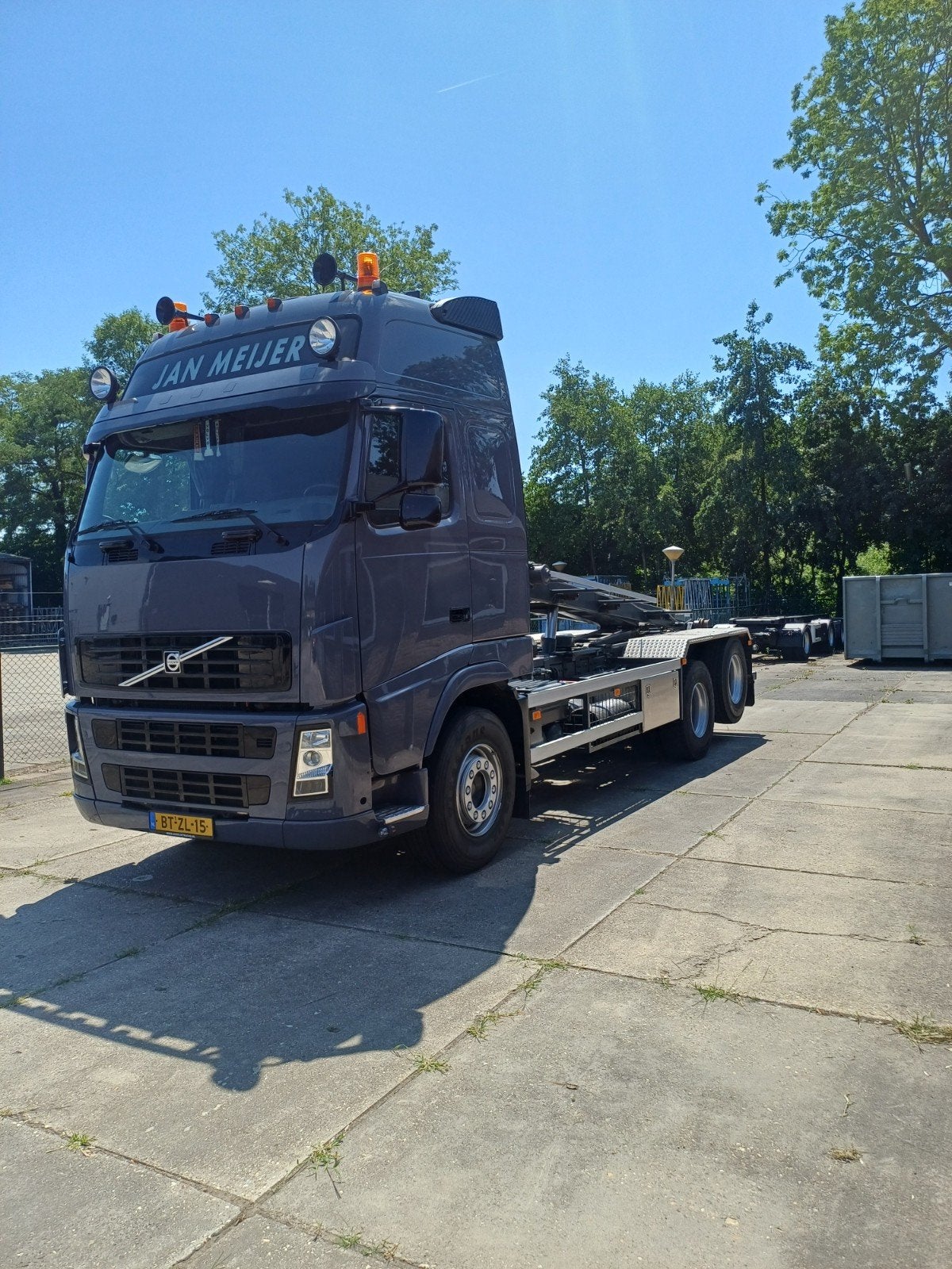 VOLVO FH 12.520 met NCH kabelsysteem, Bedrijf, Te koop