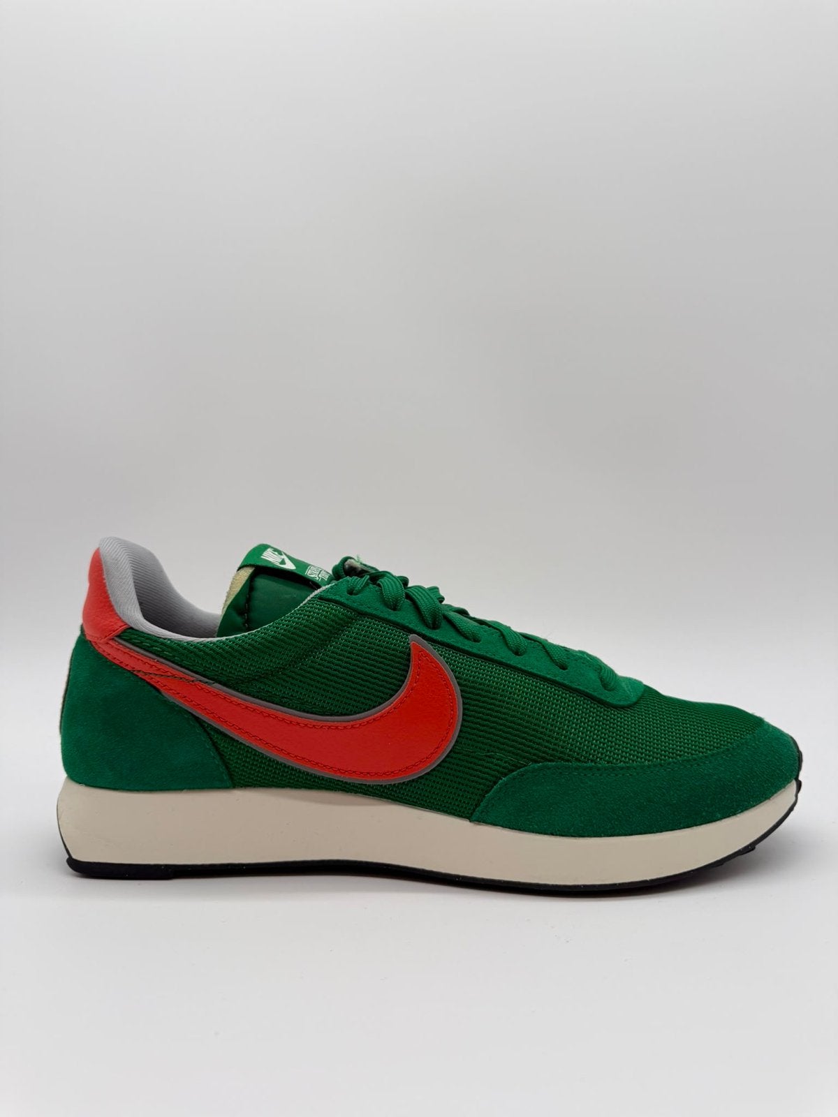 Nike Tailwind Stranger Things Hawkins High School maat 44, Overige kleuren, ., Ophalen of Verzenden, .