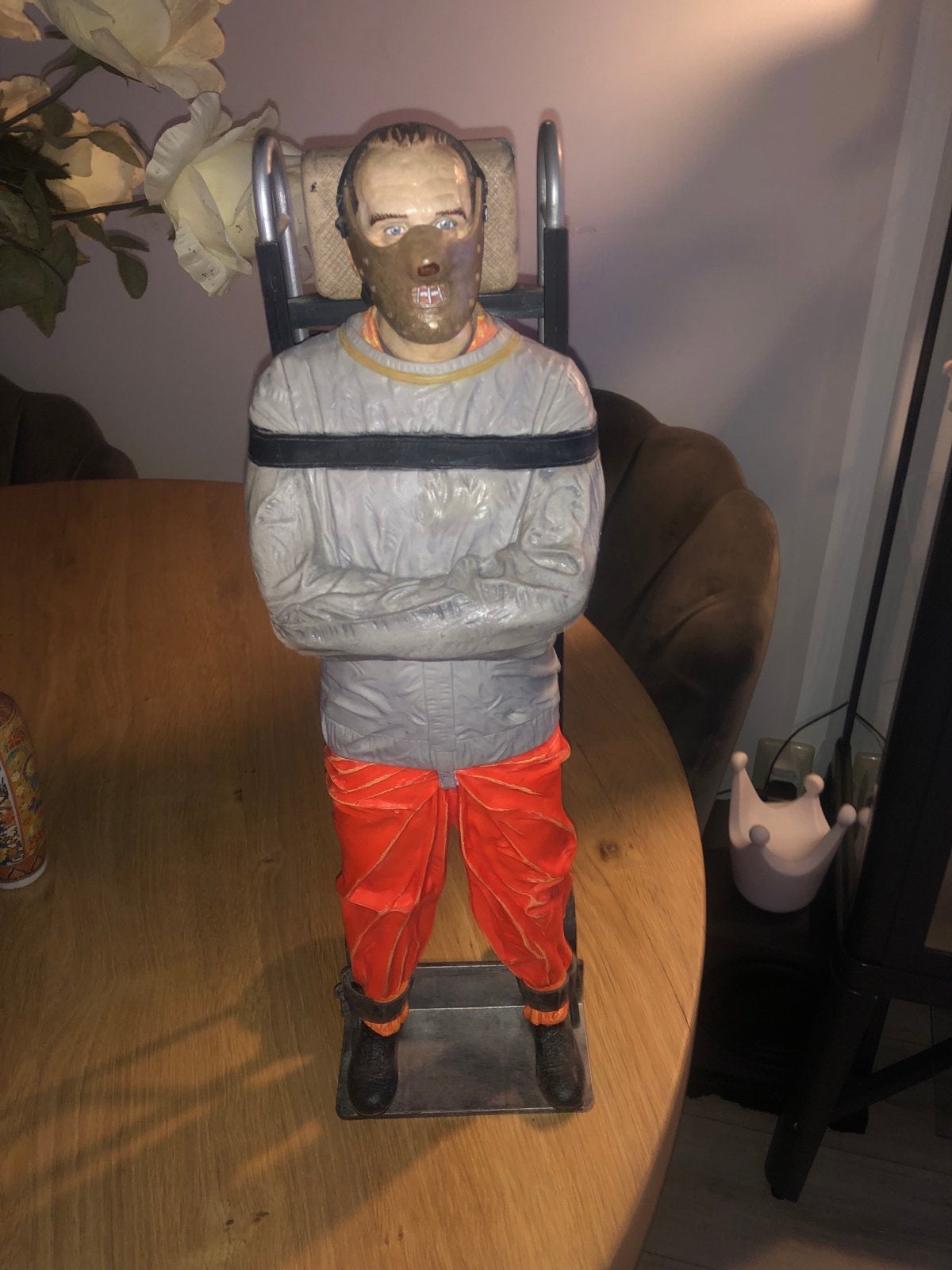 Hannibal Lecter NECA 18 inch 47 cm hoog met geluid, Ophalen of Verzenden, Zo goed als nieuw, Mens