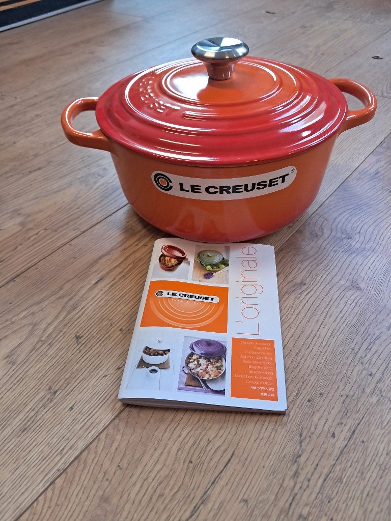 Gloednieuwe Le Creuset Gietijzeren Braadpan / Stoofpan 20 cm, Huis en Inrichting, Nieuw, Kansenkoop@gmail.com, Braadpan, Gietijzer