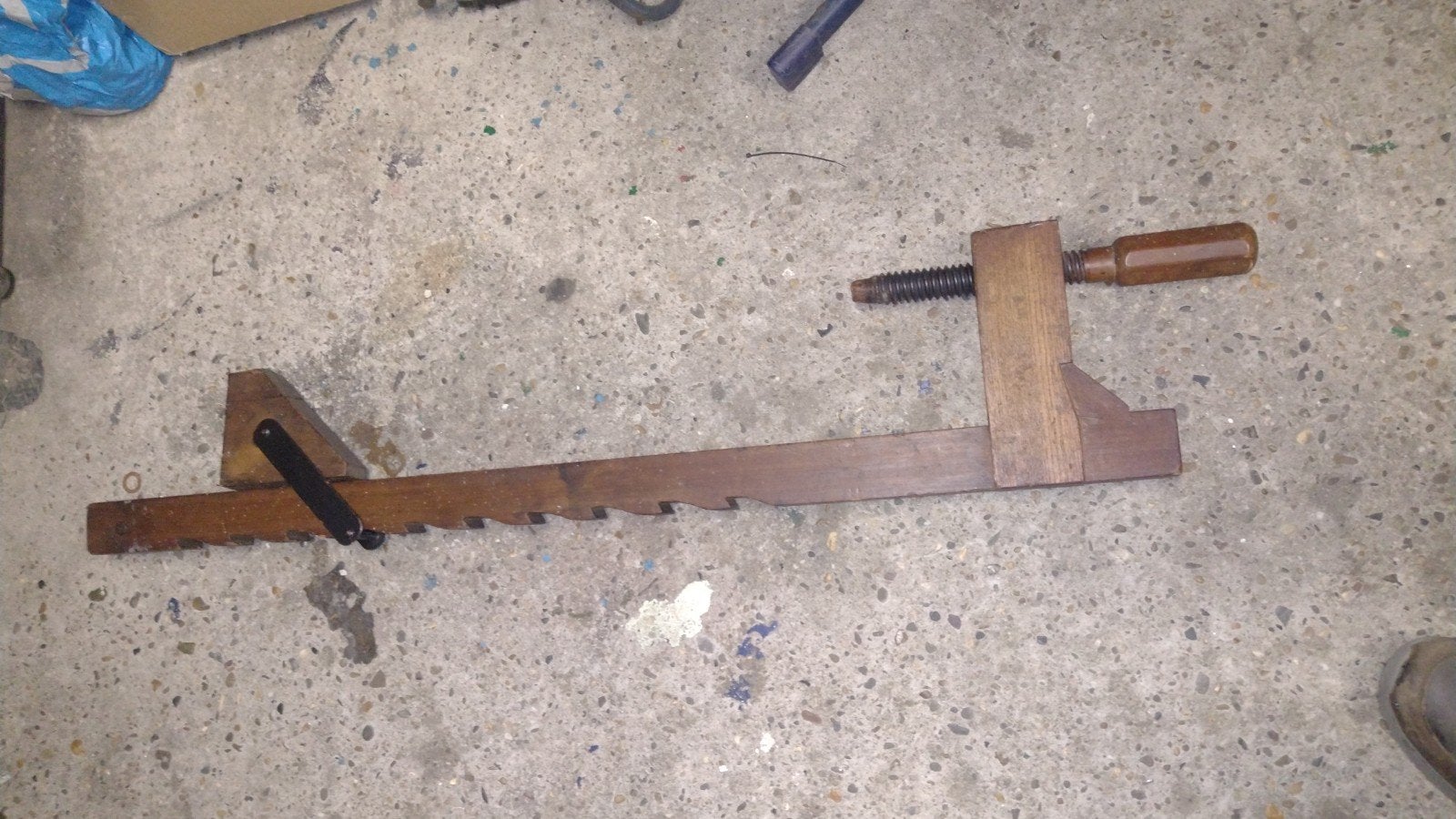 Oude houten lijmklem - 1 meter 10, Ophalen of Verzenden
