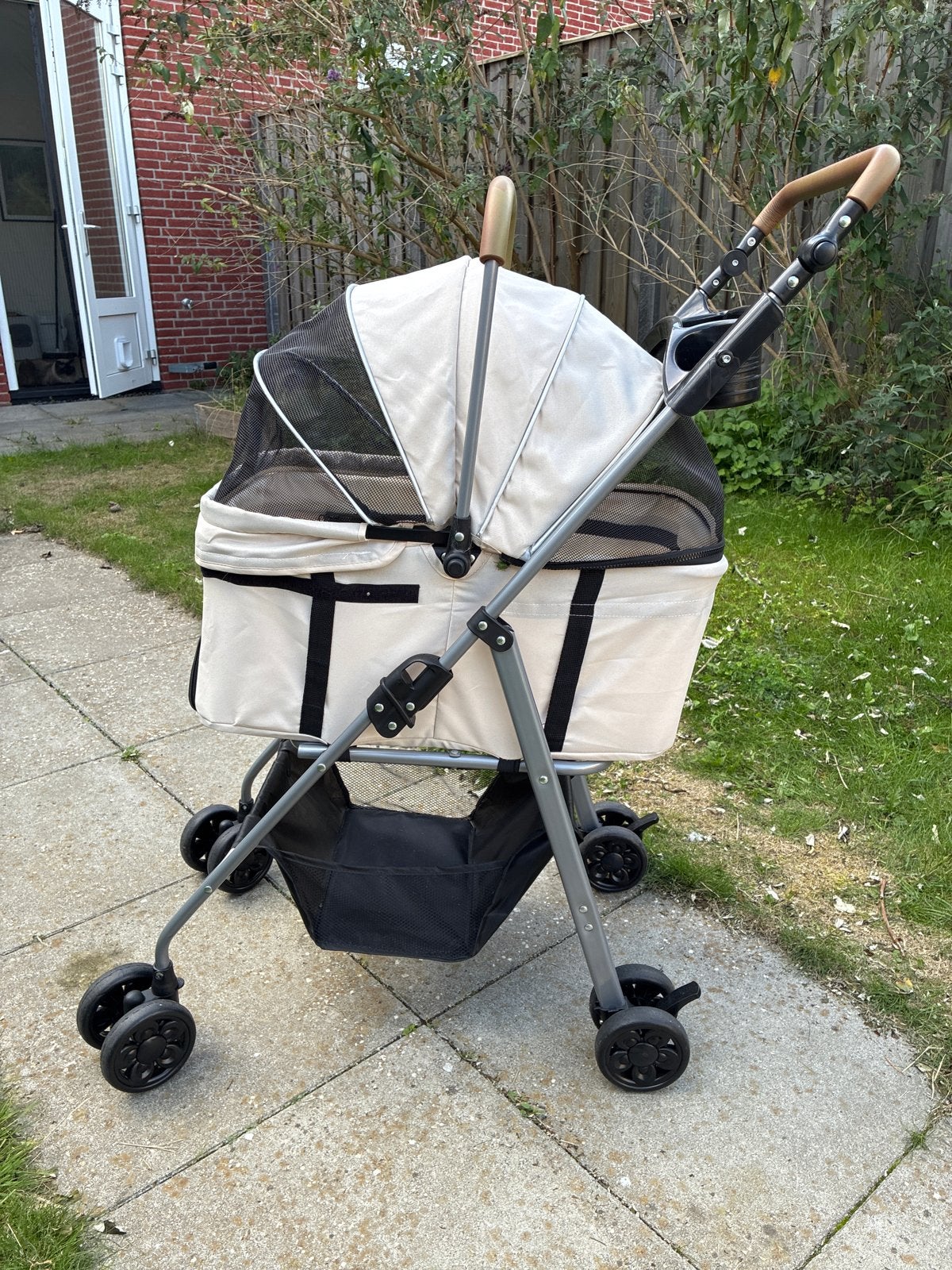 Kattenbuggy, Ophalen