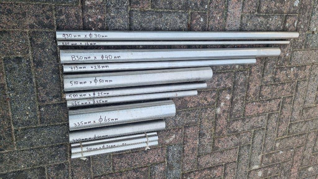 Diverse stukken RVS rond stafmateriaal, Ophalen, Zo goed als nieuw, Overige metalen