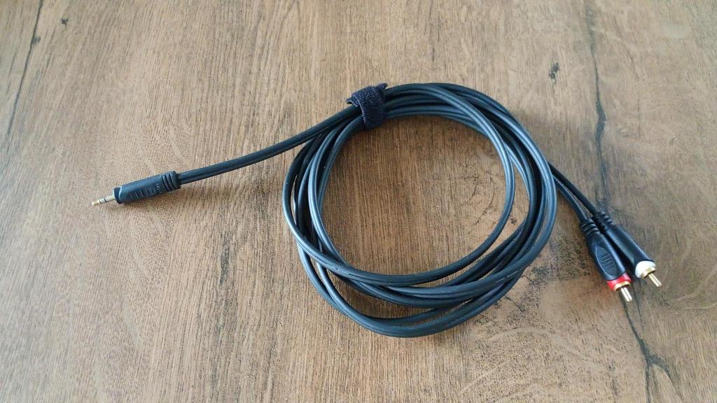 3m Procab 2x Tulp RCA naar hoofdtelefoon 3.5mm mini jack, Ophalen of Verzenden, Zo goed als nieuw, 2 tot 5 meter, Overige kabels