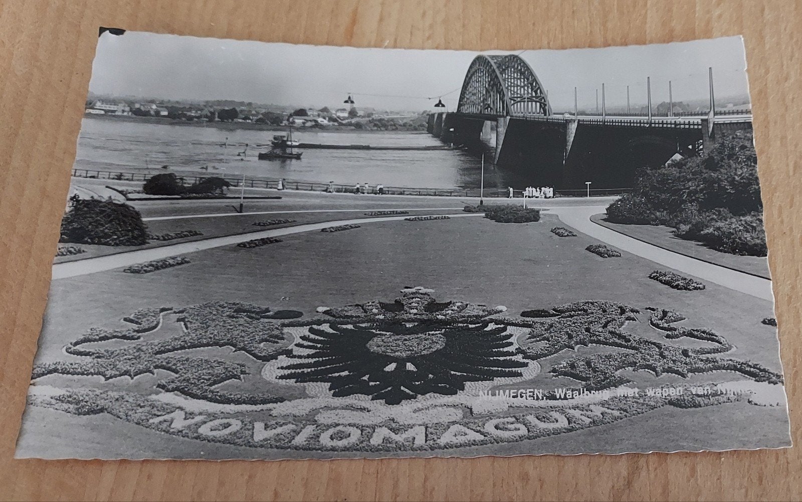 nijmegen Waalbrug met wapen, Ophalen of Verzenden, 1920 tot 1940, Ongelopen, Gelderland