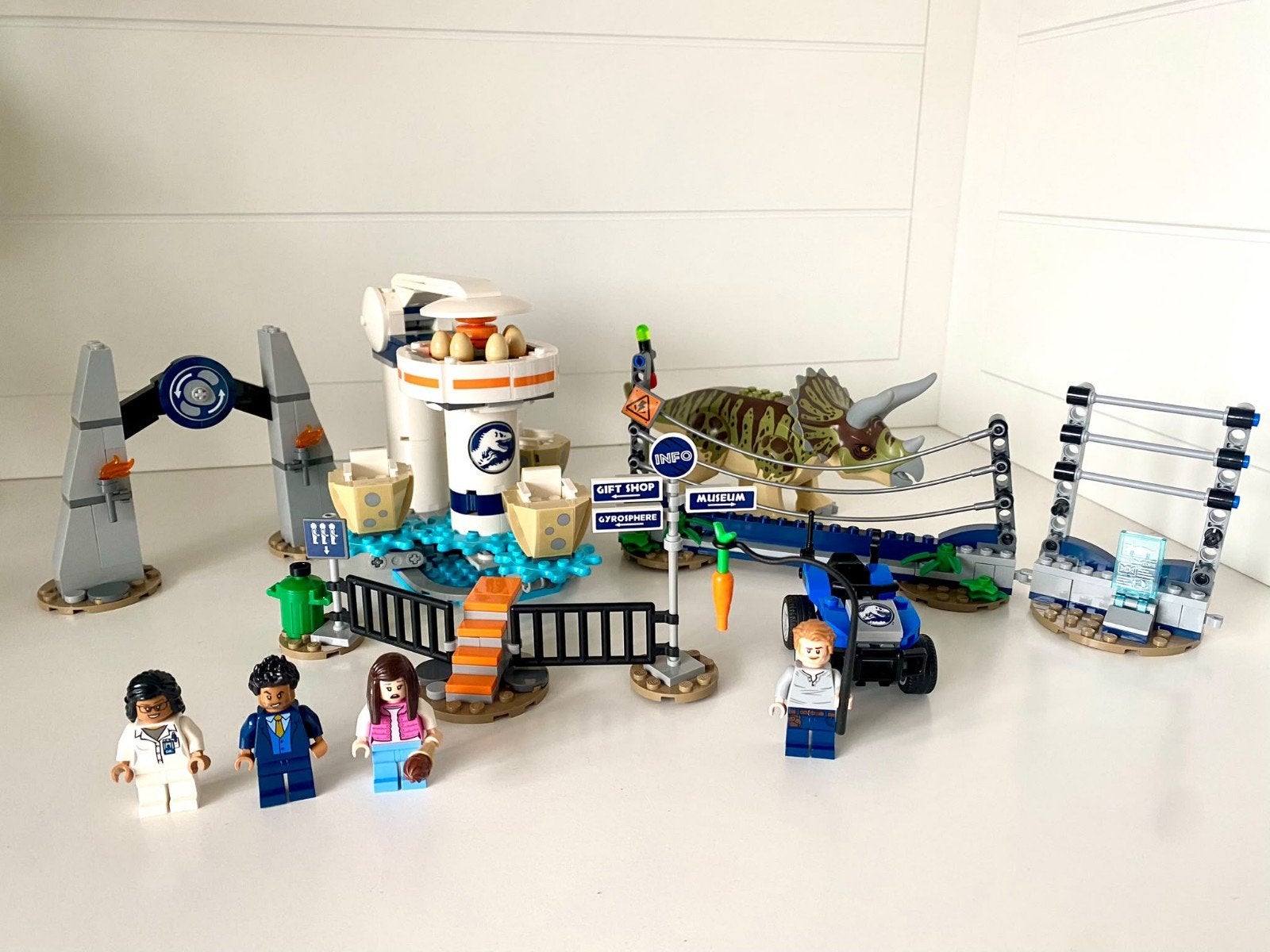 LEGO Jurassic World Triceratopschaos 75937, Ophalen of Verzenden, Zo goed als nieuw