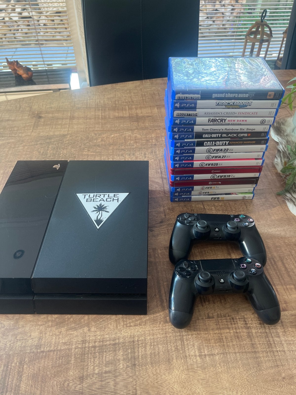 PlayStation 4 met veel spellen en 2 controllers, Ophalen of Verzenden, Gebruikt