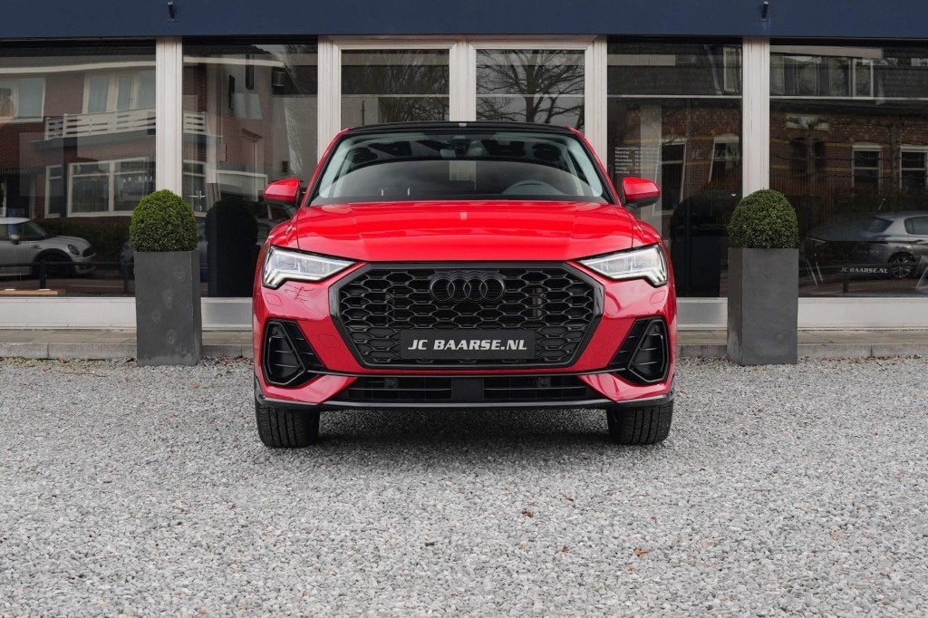Audi Q3 SPORTBACK 45 TFSI E S EDITION/PANO/MATRIX/SFEER/KEYL, Auto's, Gebruikt, Overige modellen, 4 cilinders, Met garantie (alle)