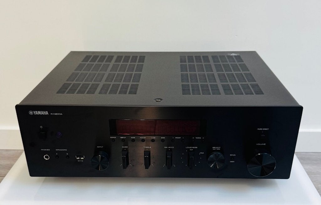 Yamaha R-N600A - Streaming versterker, Audio, Tv en Foto, Gebruikt, Yamaha, Ophalen of Verzenden, 60 tot 120 watt