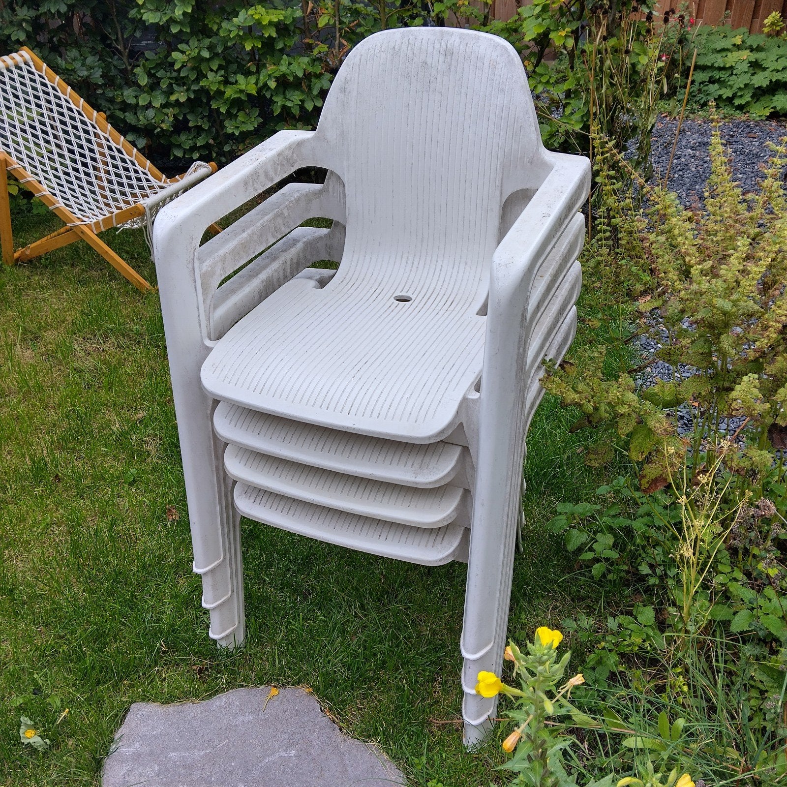 Set van 4 stapelbare tuinstoelen van kunststof