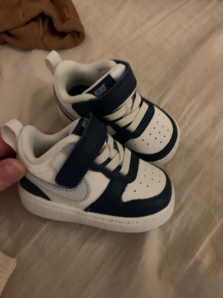 Nike airforce baby schoenen, Kinderen en Baby's, Babykleding | Schoentjes en Sokjes, Ophalen, Schoentjes, Jongetje of Meisje, Nieuw