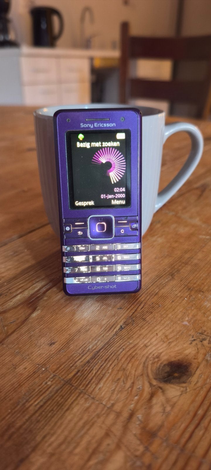Sony Ericsson K770i - Paars Klassiek Mobiele Telefoon, Telecommunicatie, Mobiele telefoons | Sony, Gebruikt, Schuifmodel, Paars