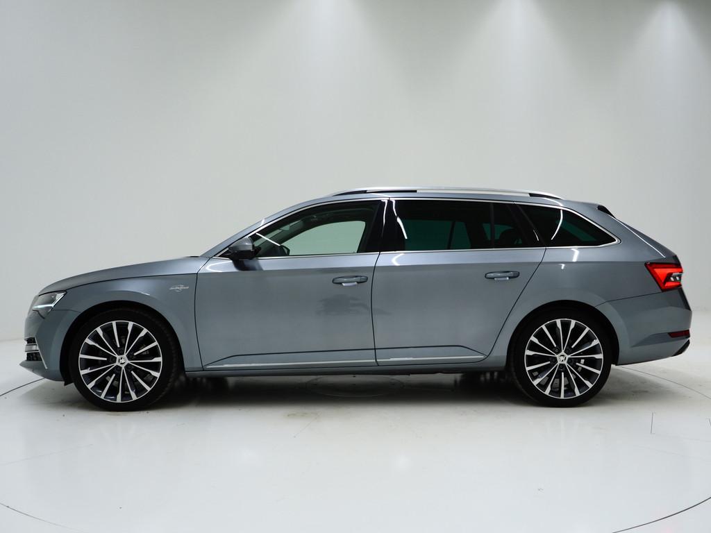 Skoda Superb Combi 1.4 TSI iV Laurin & Klement | Panoramadak, Gebruikt, 4 cilinders, Verwarming stoelen achter, Hybride Elektrisch/Benzine