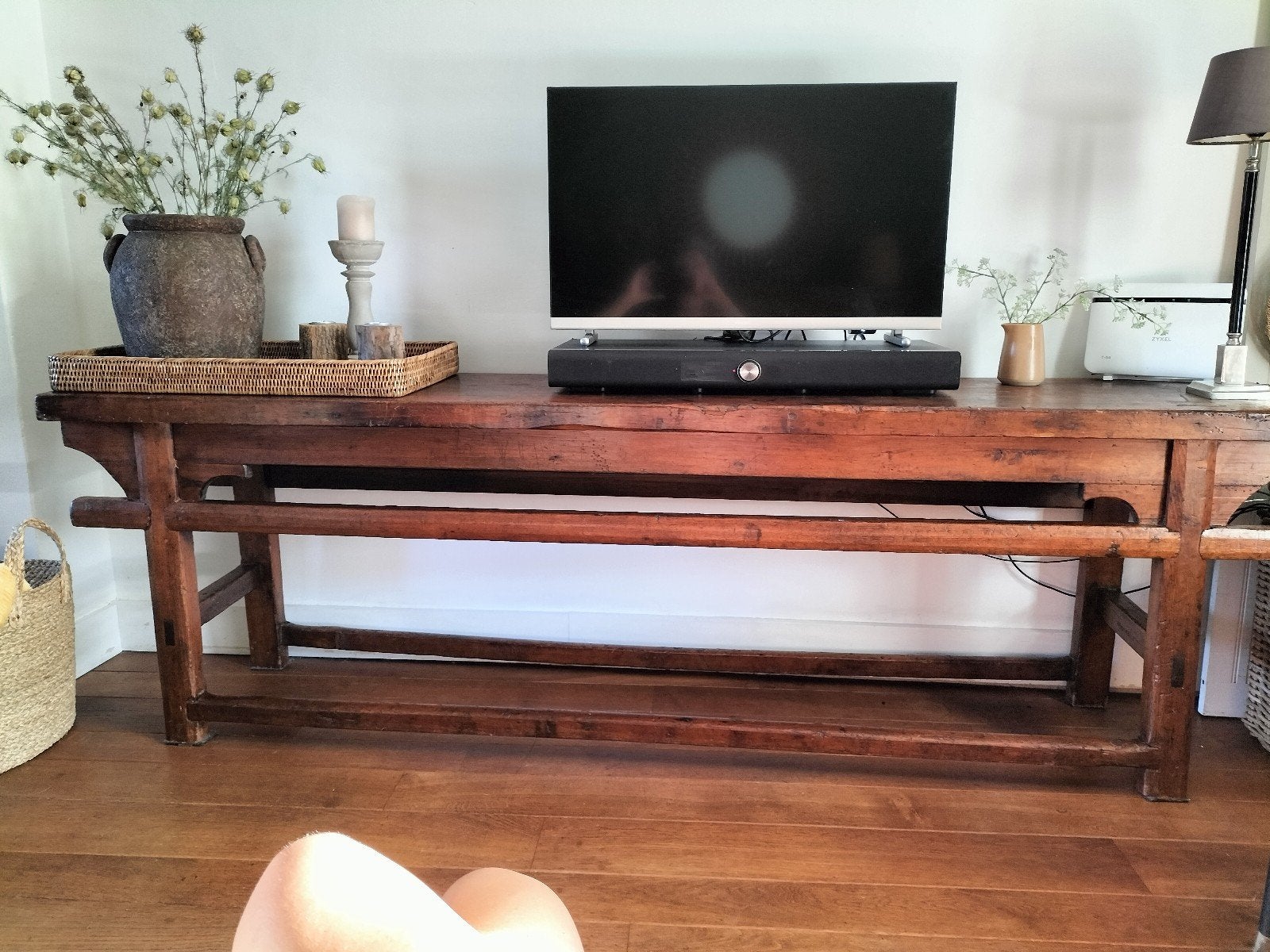 oude Chinese sidetable prachtig donker hout, Ophalen of Verzenden, 25 tot 50 cm, Rechthoekig, 200 cm of meer