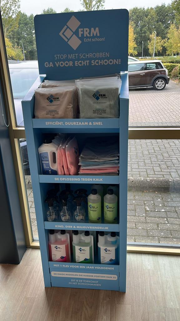 FRM schoonmaak middelen, Ophalen