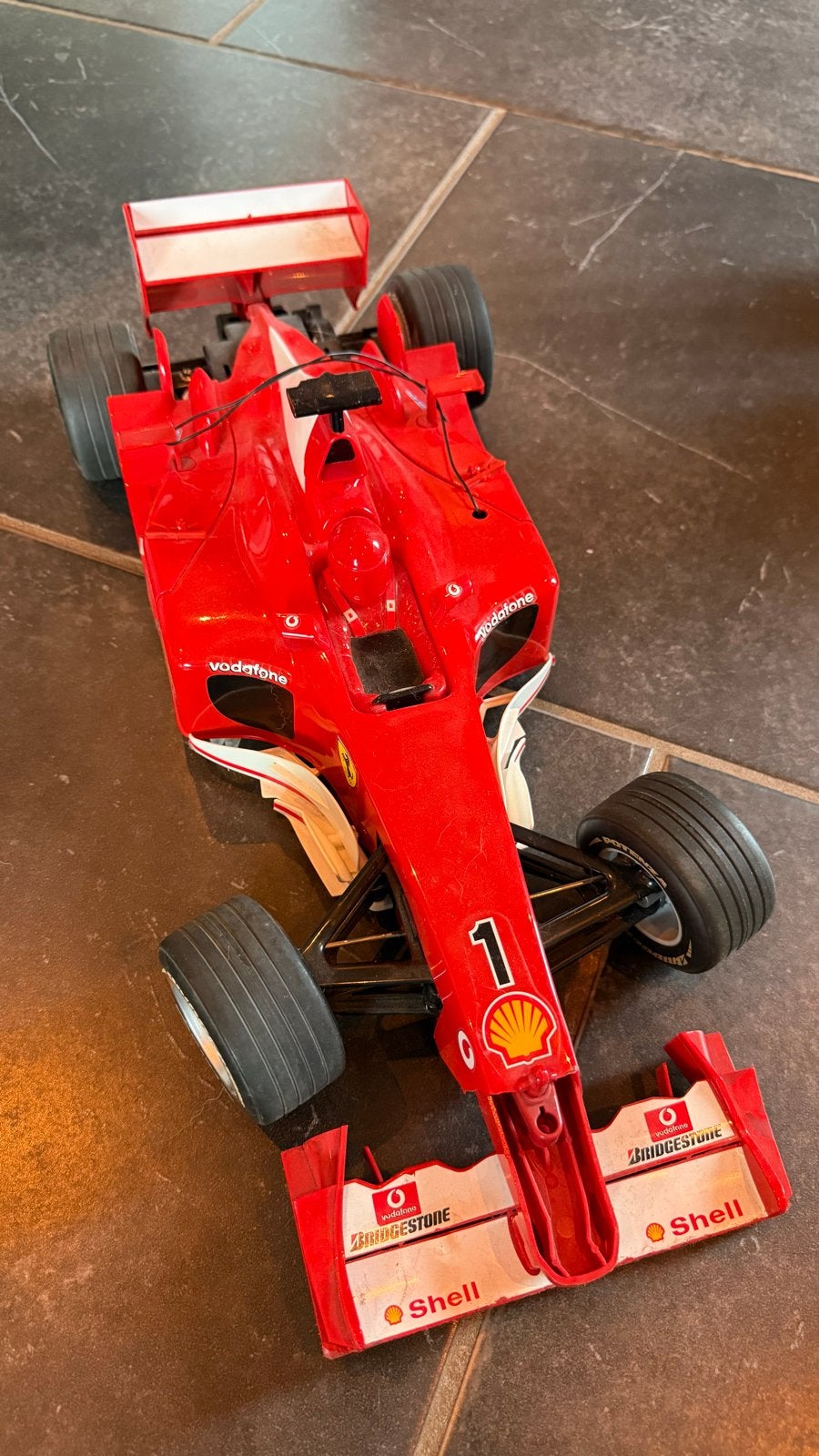 Nikko Ferrari F1 RC Auto - Schaal 1:10 met Afstandsbediening, Hobby en Vrije tijd, Modelbouw | Radiografisch | Auto's, Elektro