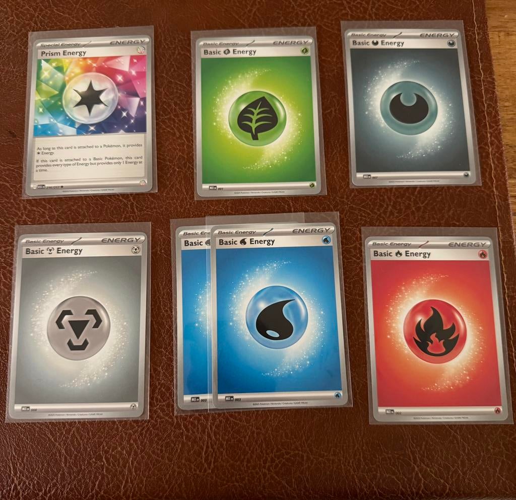 Diverse energy kaarten Pokemon, Ophalen of Verzenden, Zo goed als nieuw, Meerdere kaarten
