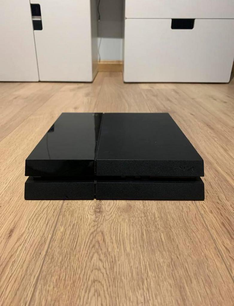 GEZOCHT defecte ps4 en ps2, Spelcomputers en Games, Spelcomputers | Sony PlayStation 4, Ophalen, Zo goed als nieuw, Original