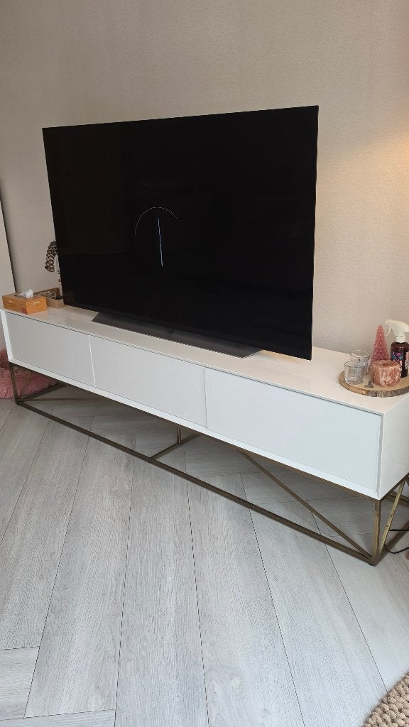 Foto 2 van Luxe groot TV-meubel wit/goud – modern design