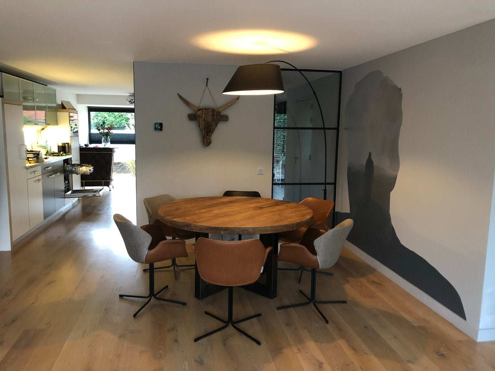Ronde eettafel Santa Cruz exclusief 6 Zuiver Nikki stoelen, Ophalen, Gebruikt, 100 tot 150 cm, Rond