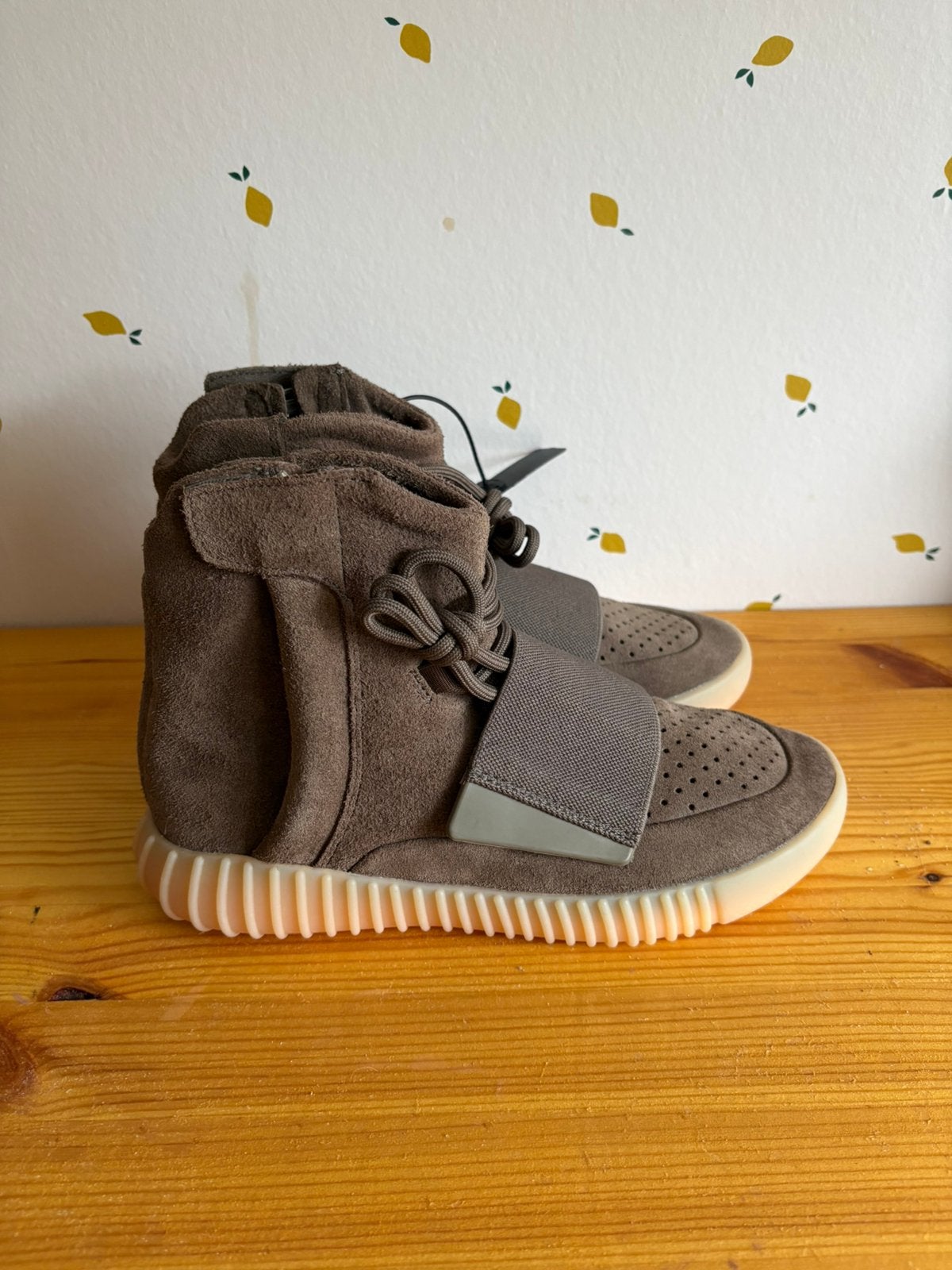Adidas Yeezy Boost 750 Chocolate 39, Kleding | Heren, Schoenen, Bruin, Nieuw, Ophalen of Verzenden, Sneakers of Gympen