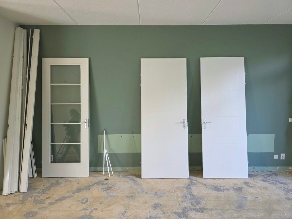 3 witte binnendeuren met kozijndelen | glas en paneel, Doe-het-zelf en Verbouw, Ophalen, Gebruikt, 80 tot 100 cm, 215 cm of meer