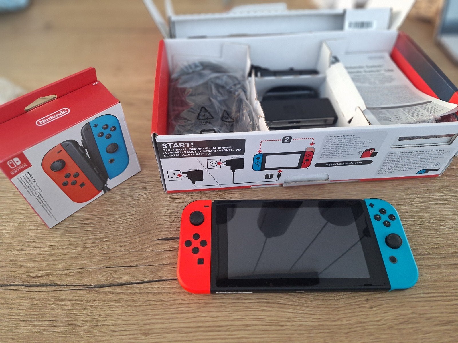 Nintendo Switch upgrade met 256GB SD-kaart, Spelcomputers en Games, Spelcomputers | Nintendo Switch, Zo goed als nieuw, Switch 2019 Upgrade