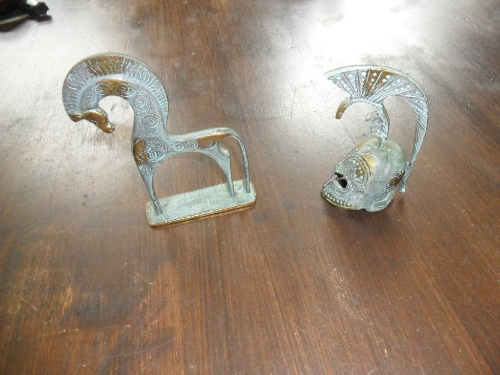 Metalen paardje – Helm van Achillis -  Oud Grieks, Metaal, Decoratieobject, Ophalen of Verzenden, Zo goed als nieuw