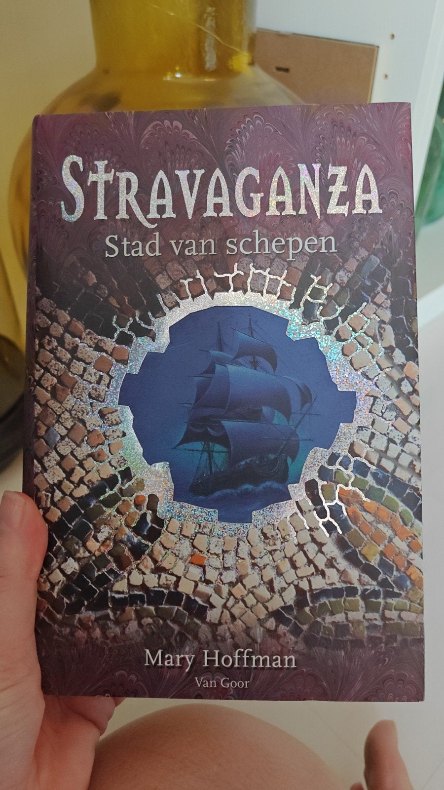 Stravaganza - Stad van schepen 5 - Mary Hoffman.  Hardcover, Boeken, Ophalen of Verzenden, Zo goed als nieuw